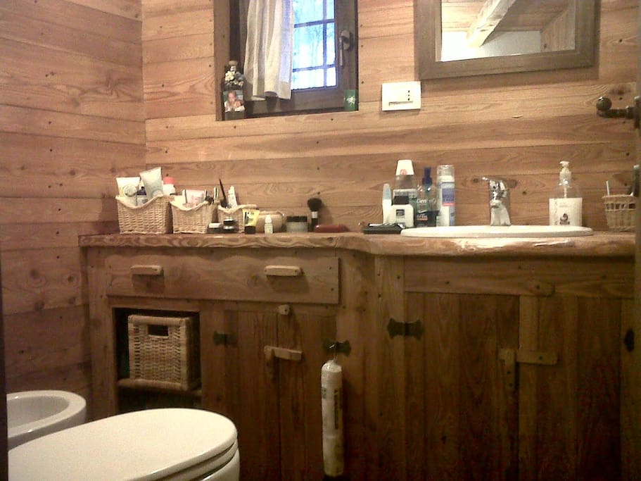 bagno con vasca