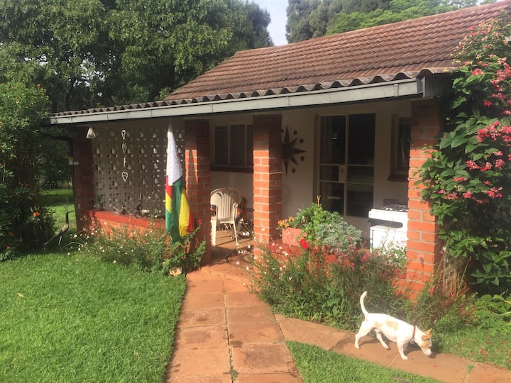 Cottage in Greendale Guest houses for Rent in Harare, Harare, Zimbabwe