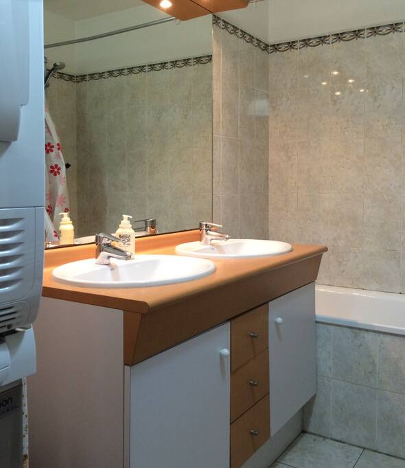 Salle de bain/Bathroom