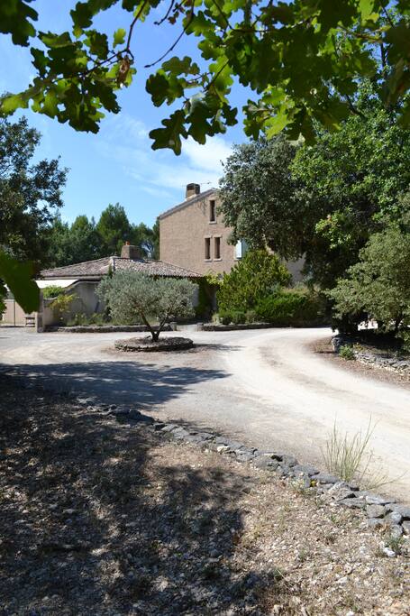 Entrée de la propriété