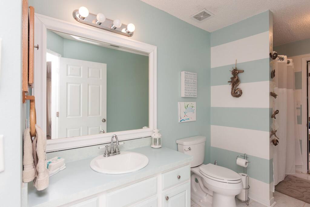 Guest Bathroom