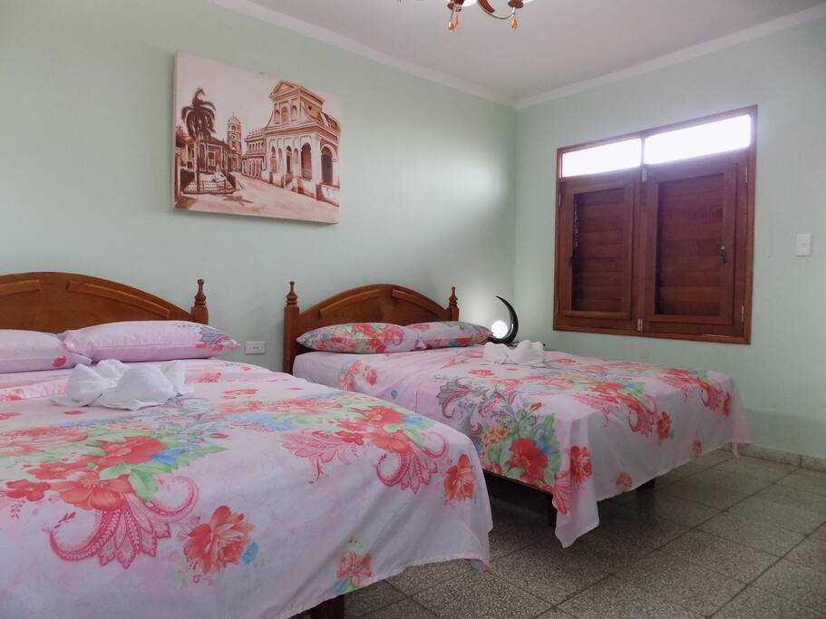 Habitación privada, hasta 4 personas