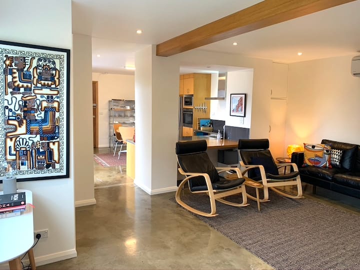 Gorgeous, Warm, Spacious And Amazing Views - Hobart