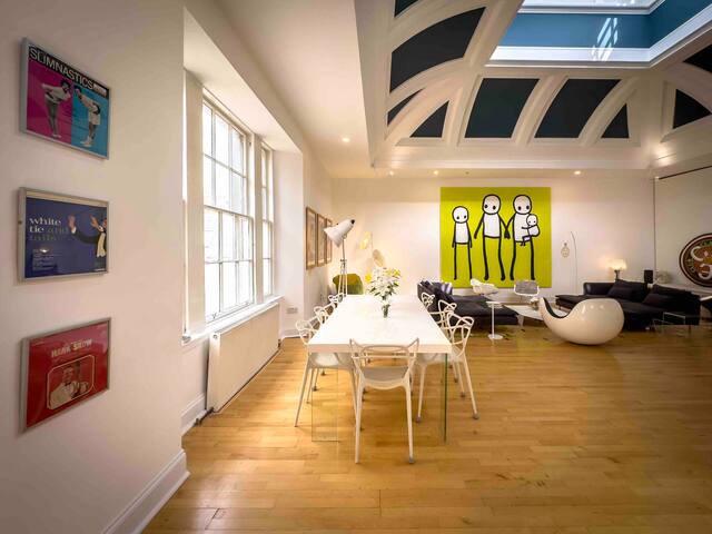 The Old Gym (with parking) gallery image 3