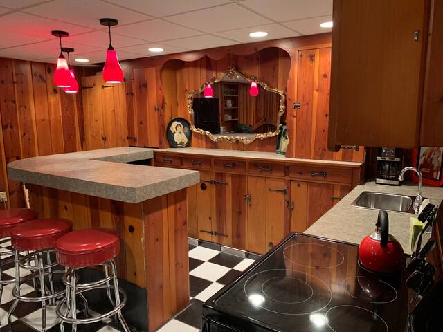 Airbnb Hamilton Vacation Rentals Places To Stay Illinois
