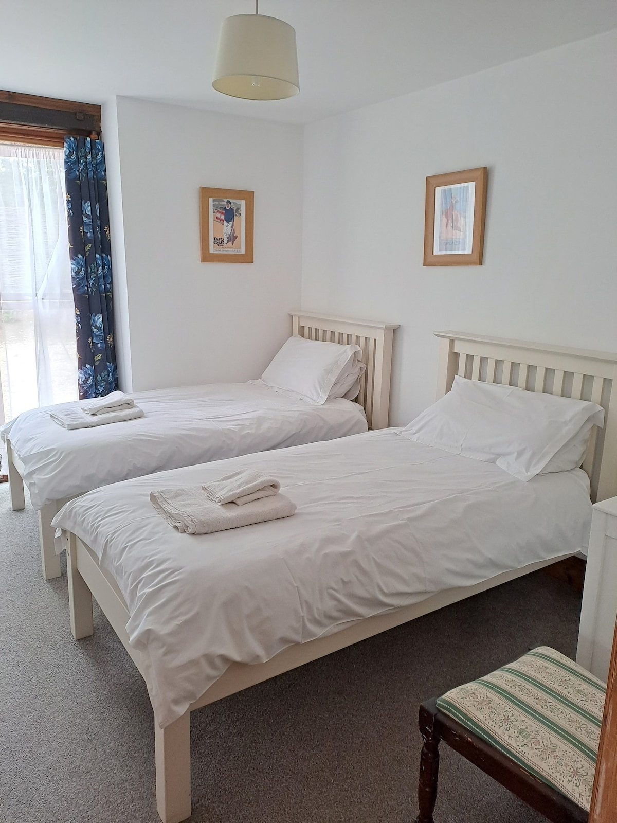 Бухал близнак