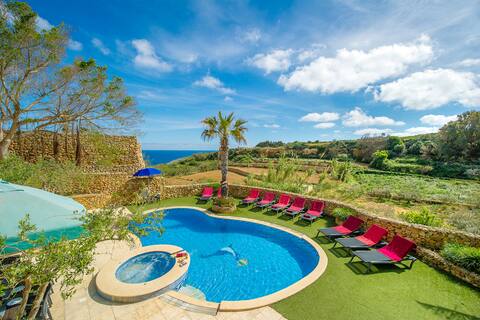 Villa Soldanis 6 Bedrooms