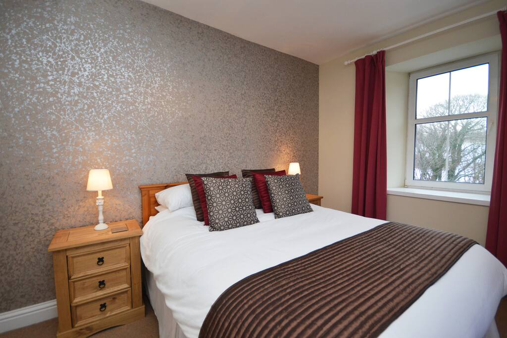 Kingsize Bed