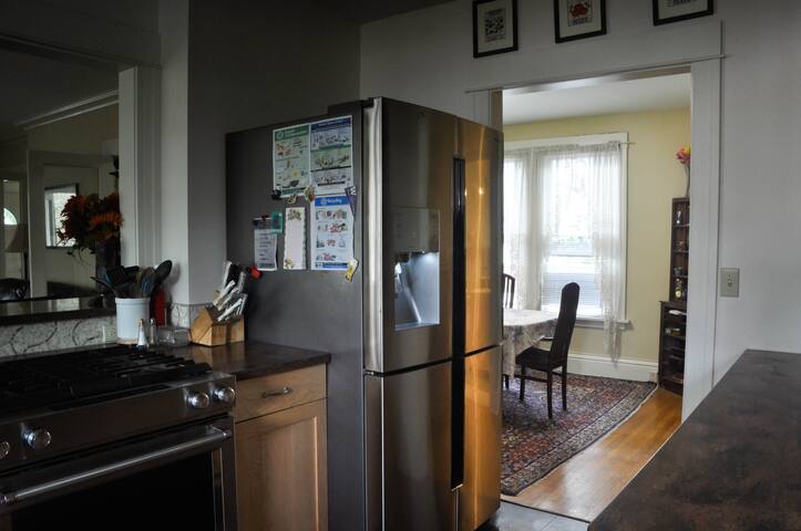 Green Lake Craftsman just across from the Lake gallery image 5