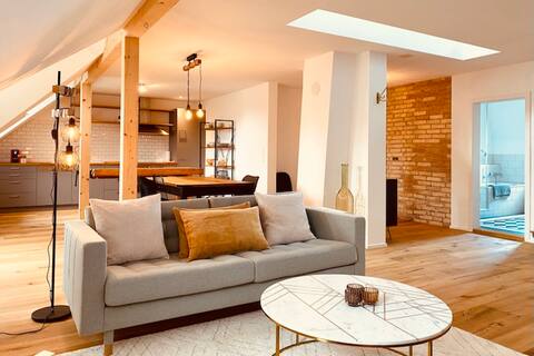 Beautiful attic apartment with private roof terrace