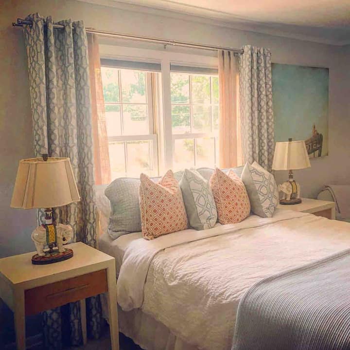 Приватна гостинска соба со сопствена бања 