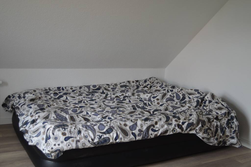 Your Bed / Dein Bett