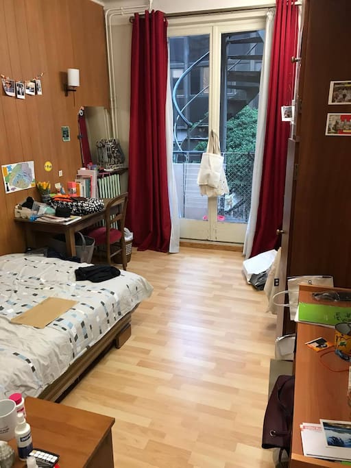 Room 1 (double bed)
