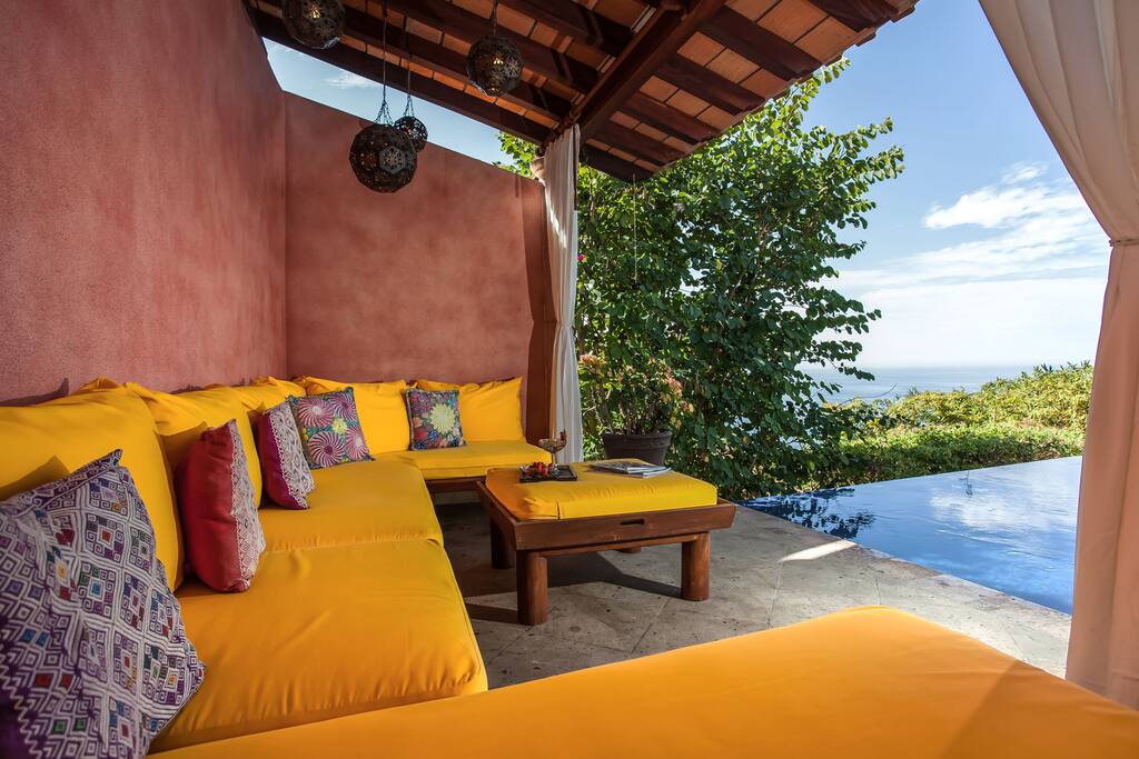 Main pool sitting area