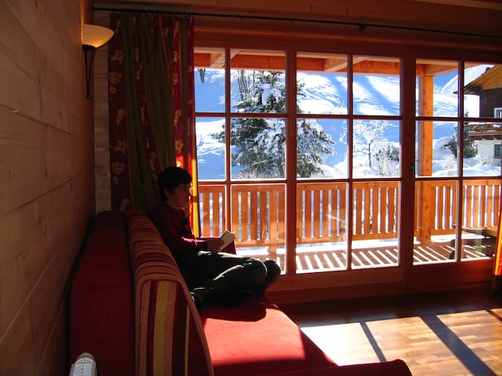 Голем балкон со поглед кон југ
