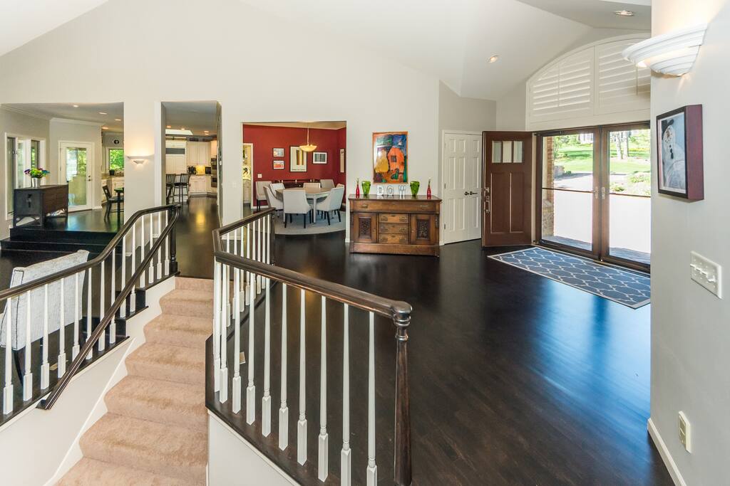 Entryway and stairs to lower level