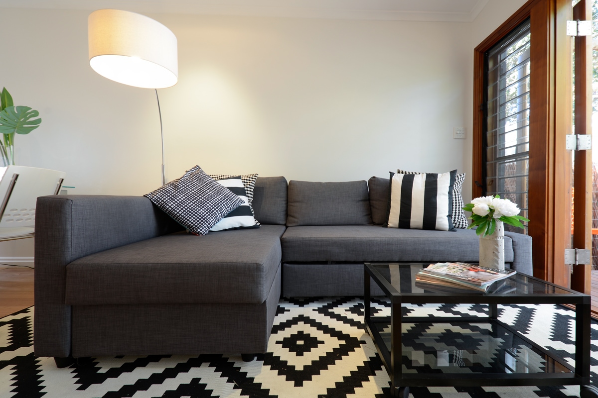 Acogedor rincón de televisión (transforma en sofá cama)