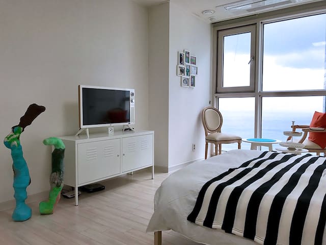 Art House + Haeundae Ocean View
