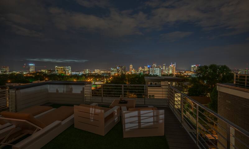 Private Rooftop, Fire Pit, & Downtown Views gallery image 5