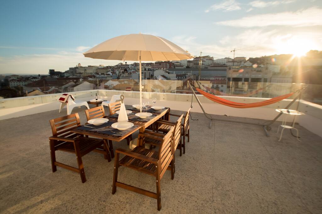 This is the best Air BnB I have ever stayed in! The patio was our absolute favorite. The views from the patio were amazing and the location is great! - Megan