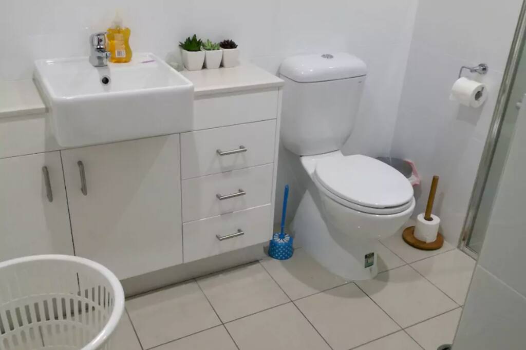 Ensuite