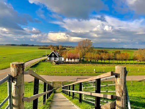 ‘T Kaaps Huussie     Endless Peace and Space.