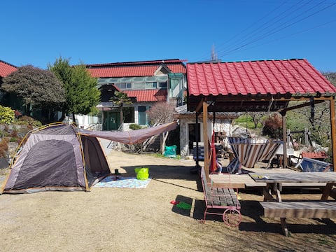 Jojominbak/350 pyeong green space 150 pyeong