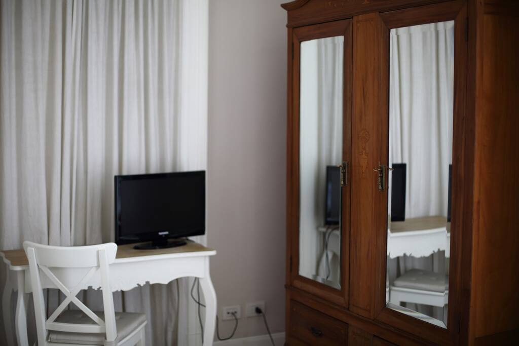 Camera matrimoniale beige