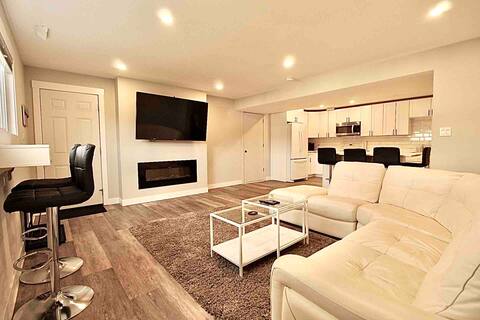 Lake Okanagan Landing Suite