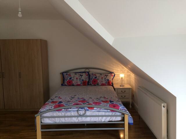 Exceptionally spacious Victorian House gallery image 5