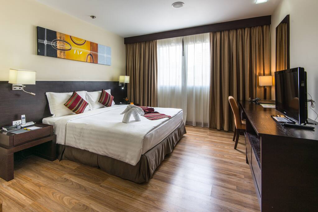 Rooms are fully equipped with a washing machine/dryer, refrigerator, microwave, and kitchen!