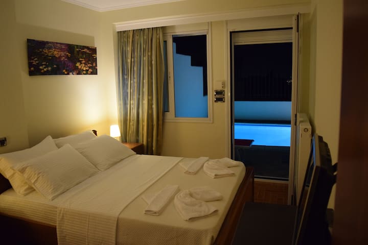 Pool & View Athens Villa 2 floors/145 m2 gallery image 4