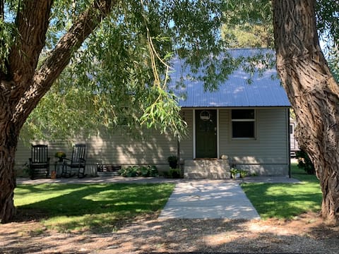 Entire Home-near  WestYellowstone & GTNP