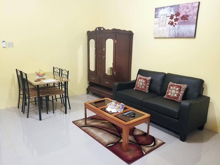 Super Deal - Contemporary Studio - ジャマイカ