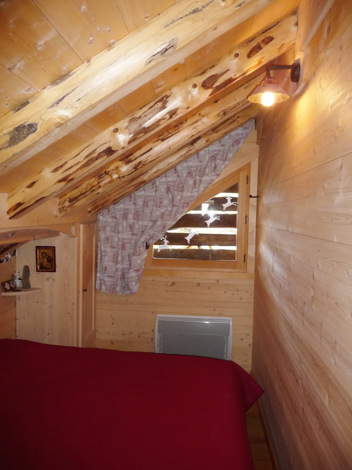 Slaapkamer #2: Bed 160 x 190