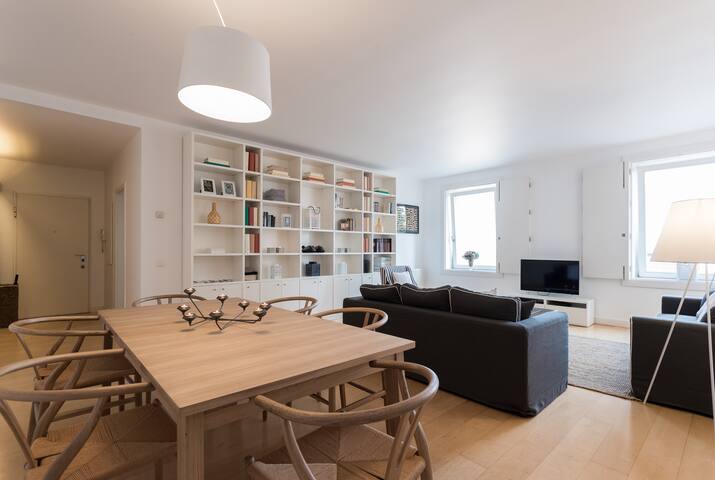 Stunning Chiado gallery image 5