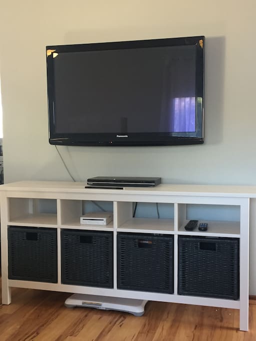 TV and unit - upstairs lounge