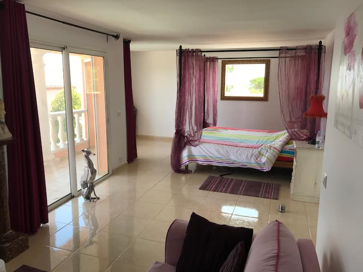 საძინებელი 1