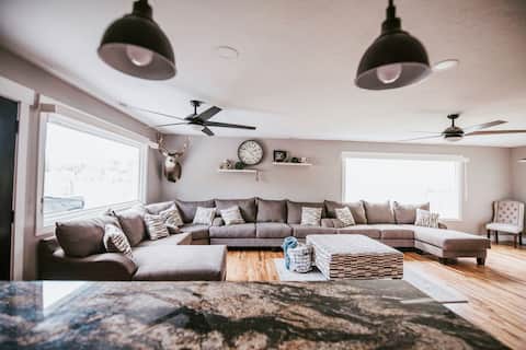 Salmon Gathering Place Sleeps 35 plus!