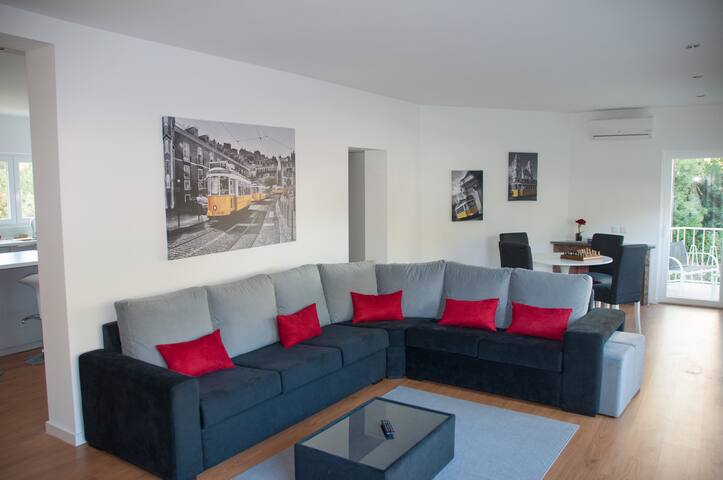 Pine Tree Villa gallery image 5