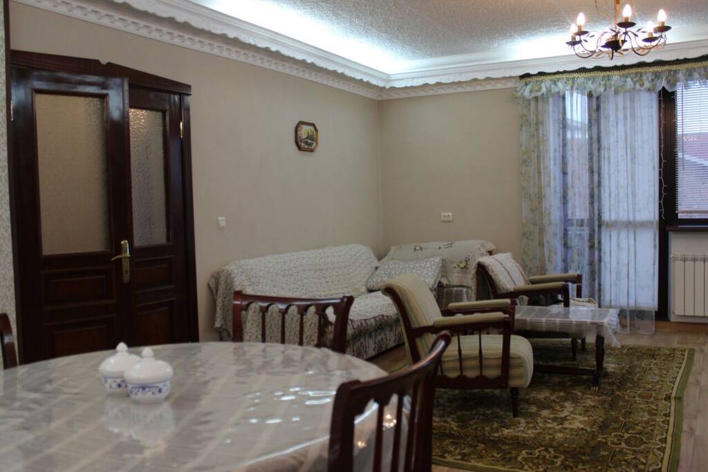 вид зала с другой стороны