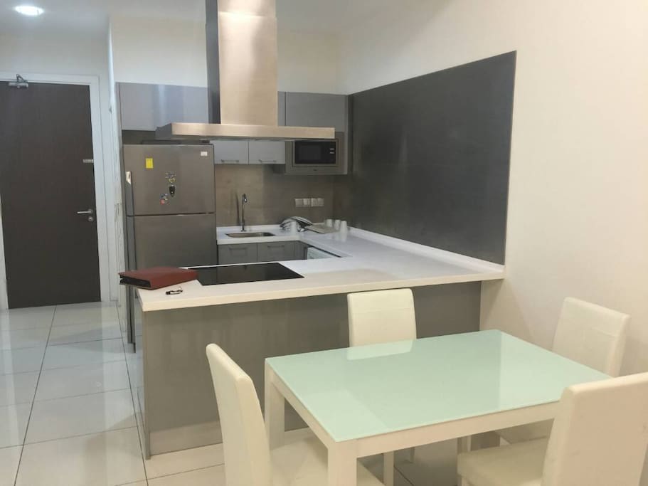 fully furnished kitchenete=)