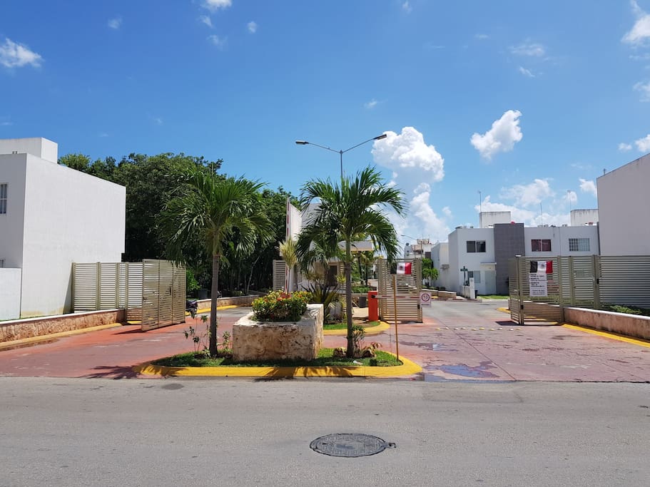 Privada con seguridad 24 horas