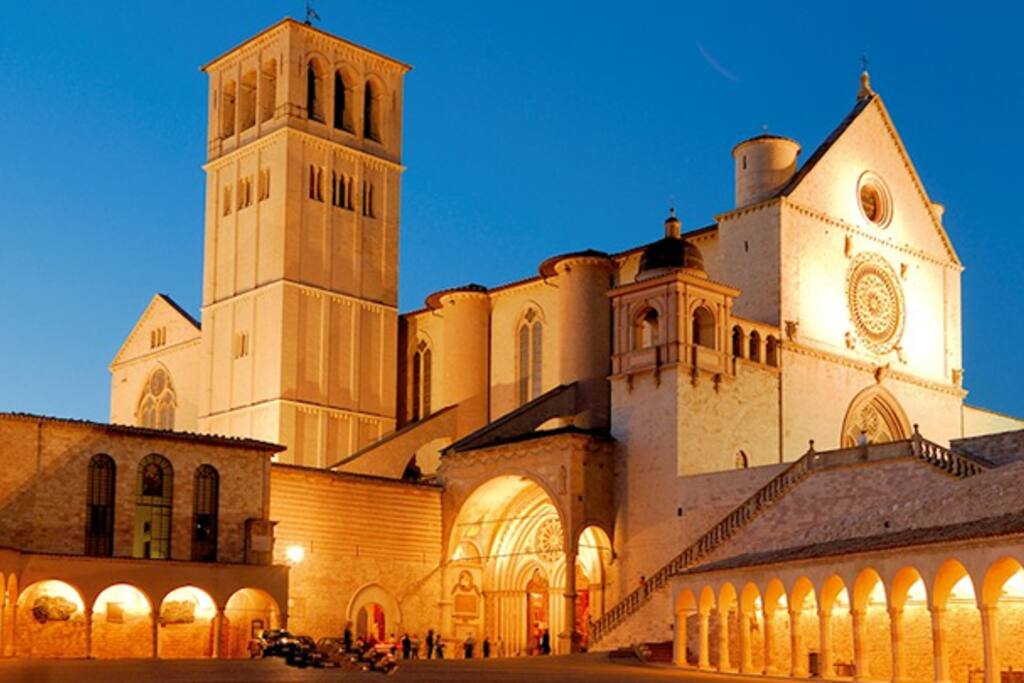 tramonto su assisi