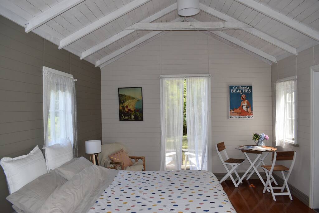 King size bed