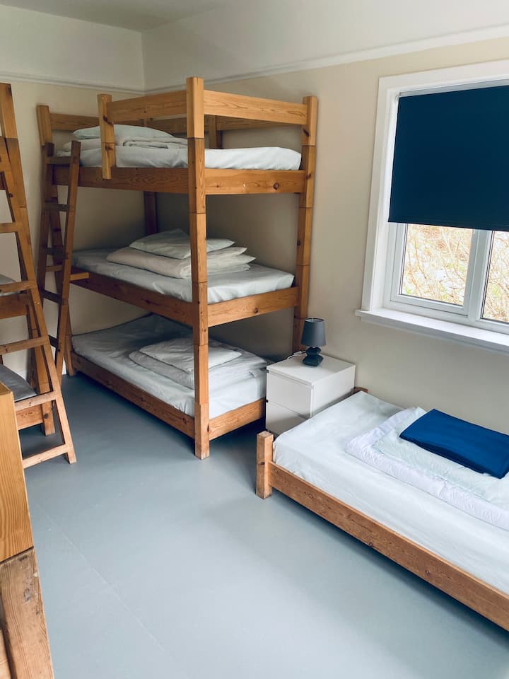 X9 bed dorm 