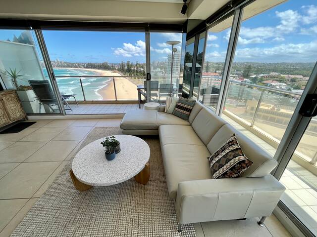 Absolute Manly beachfront direct access & views gallery image 5