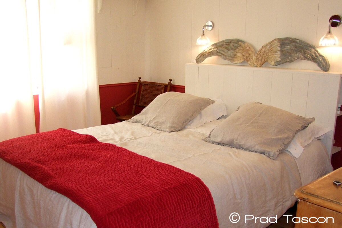 საძინებელი 1