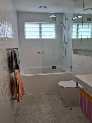 Brand new Family Home in the perfect location gallery image 3