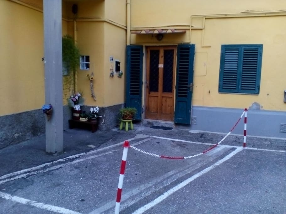 parking is in front of the door